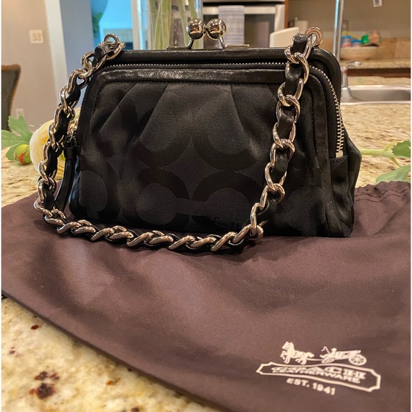 Chanel like 🌟 COACH Black Parker Kiss Lock Jacquard w/Leather Trim Shoulder Bag - Picture 3 of 12